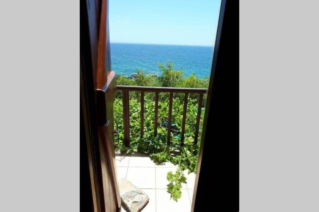 Kapetanianá Traditional Stone House By The Sea... מראה חיצוני תמונה